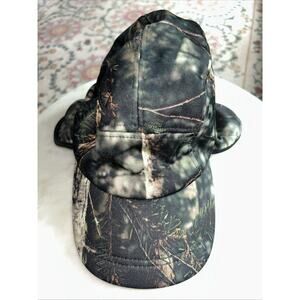 Hunting hat that covers ears size medium